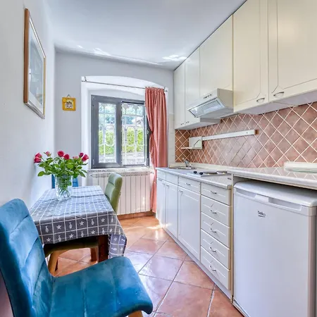 Lovrano-2 By Interhome