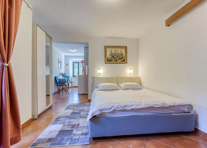 Apartman Lovrano-2 By Interhome