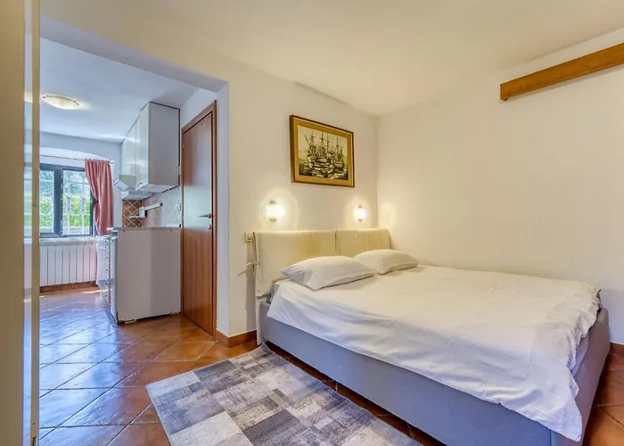 Apartman Lovrano-2 By Interhome Lovran