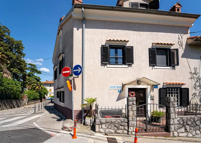 Lovrano-2 By Interhome * לובראן