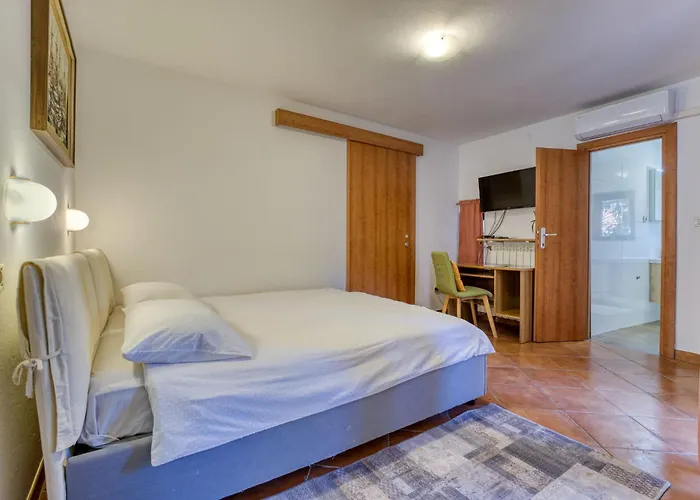 Lovrano-2 By Interhome * Lovran